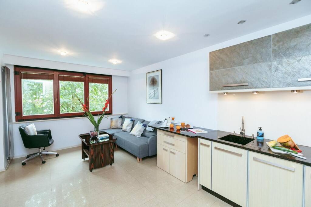 Apartment In The Heart Of Warsaw! 外观 照片